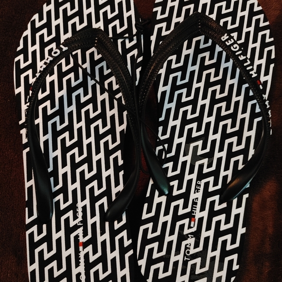 Tommy Hilfiger Flip Flops - Picture 2 of 2